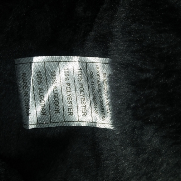 Outdoor Jacket - Picture 5 of 7